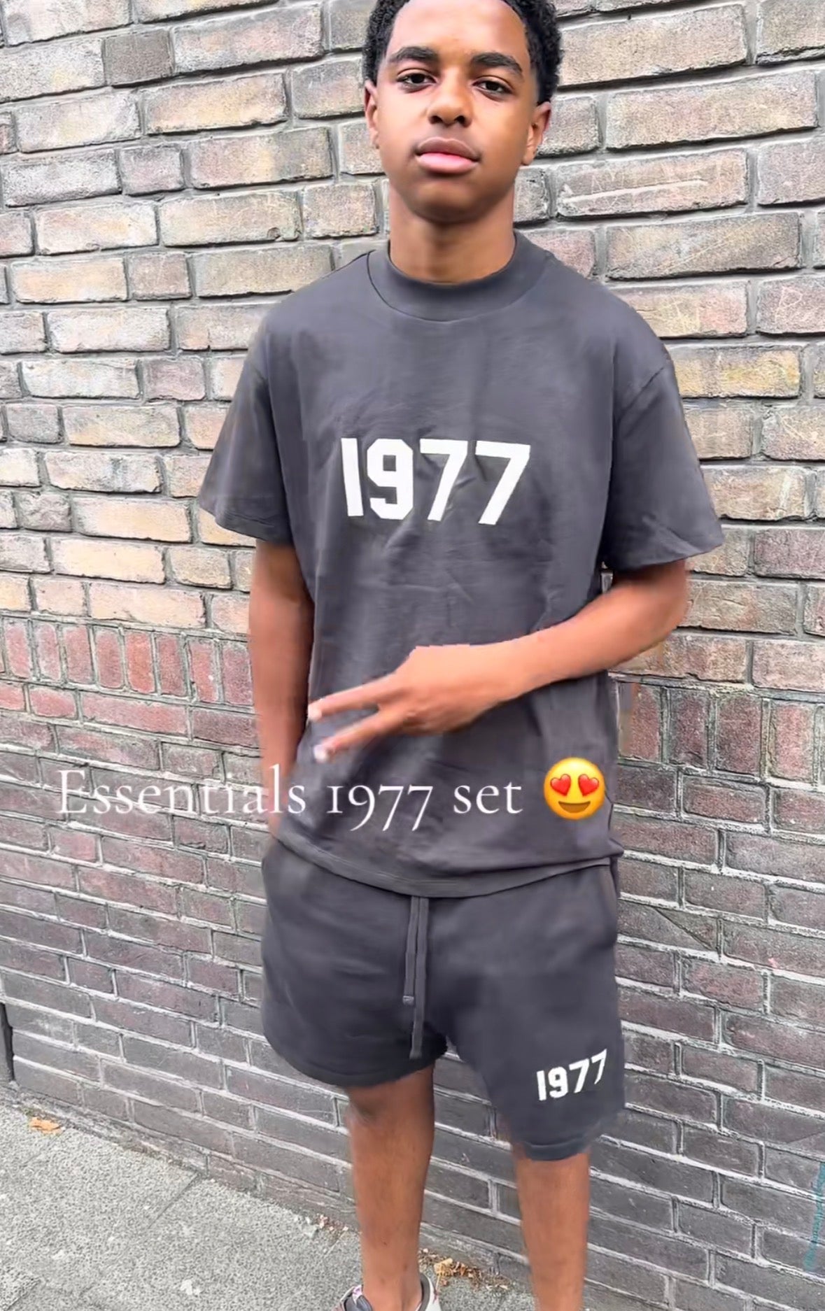 Fear of god Essentials Set ‘ 1977 ‘